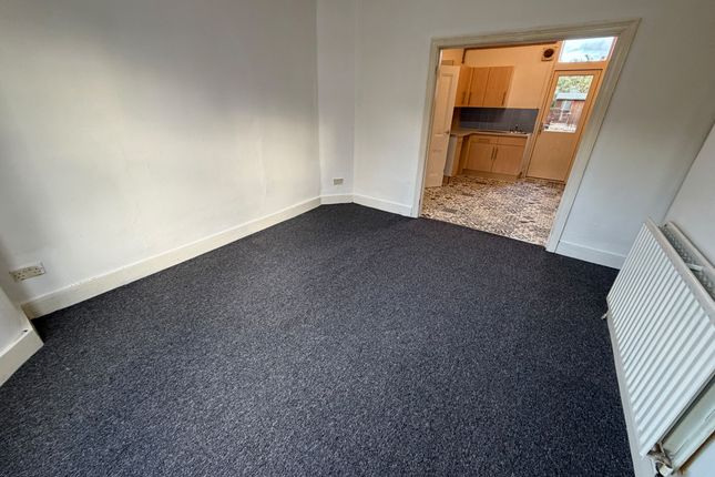 Broadwater Road, London photo 2