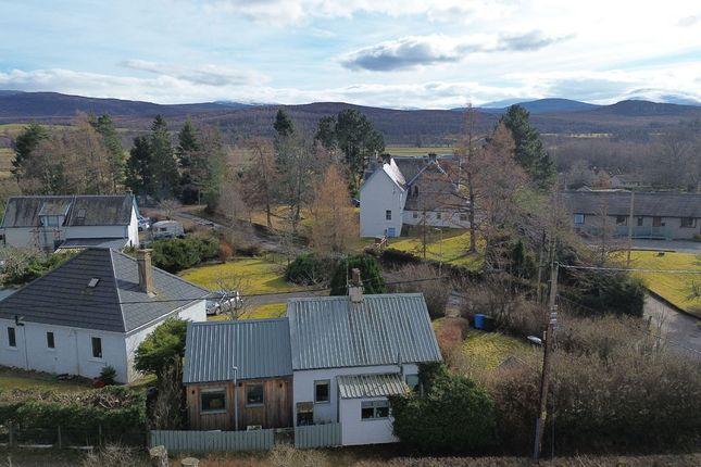 Thumbnail Bungalow for sale in Golf Course Road, Newtonmore