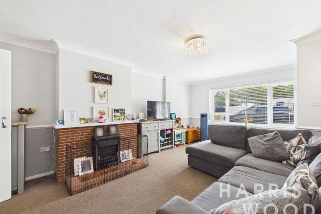 14 Townsend Road, Tiptree, Essex photo 3