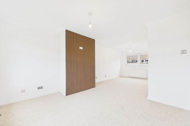 57, Burnside Crescent, Shotts photo 3
