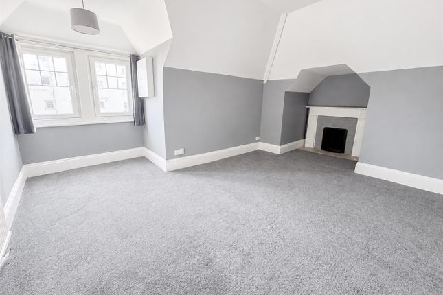3 Cheam Lodge, 19, Bedford Avenue, Bexhill photo 2