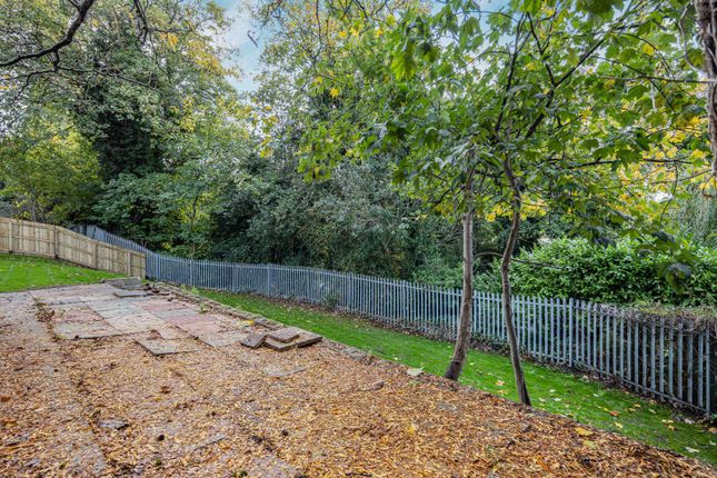 The Bungalow,, Bath Road, Gloucestershire photo 3