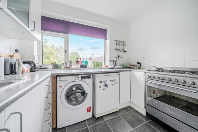 23, Rushmore Close, Bromley photo 4