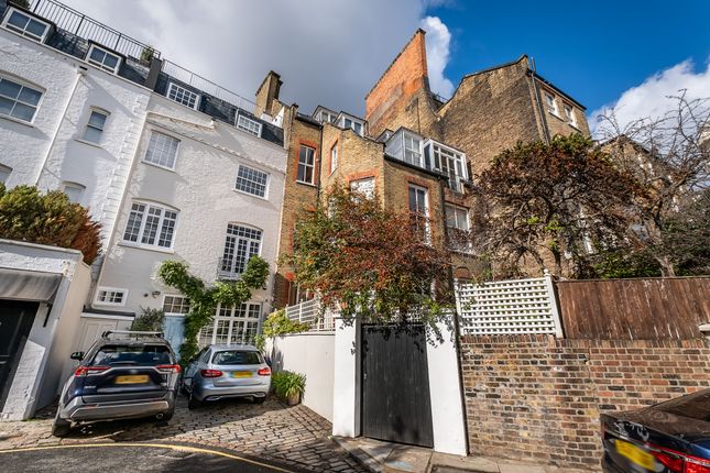 Kensington Court, London photo 3
