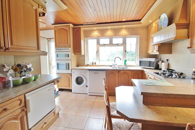 Detached house for sale in The Glade, Waterlooville