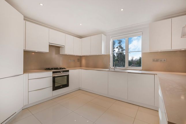 15 Eastwick Lodge, Village Road, Enfield photo 3