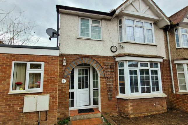 Semi-detached house to rent in Eastern Avenue, Oxford