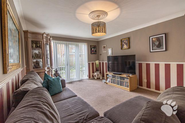 Terraced house for sale in Partridge Green, Pitsea