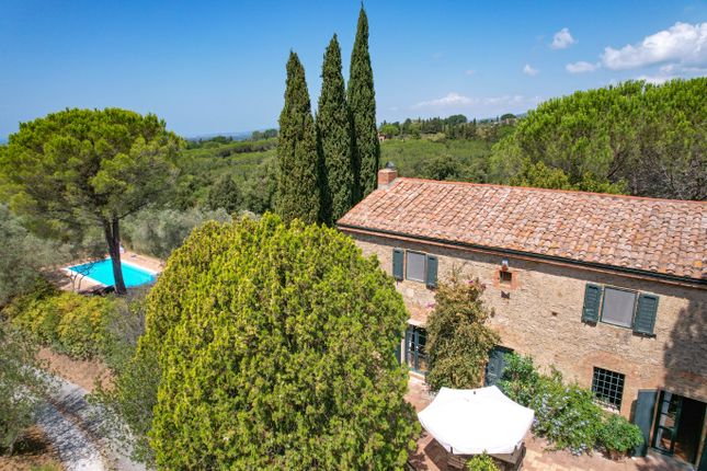 Farmhouse for sale in Via Dei Mulini, Guardistallo, Pisa, Tuscany, Italy