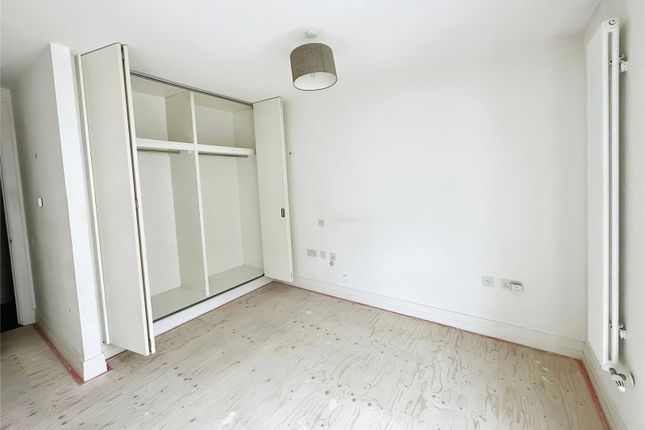 Flat for sale in Highcross Lane, Leicester, Leicestershire