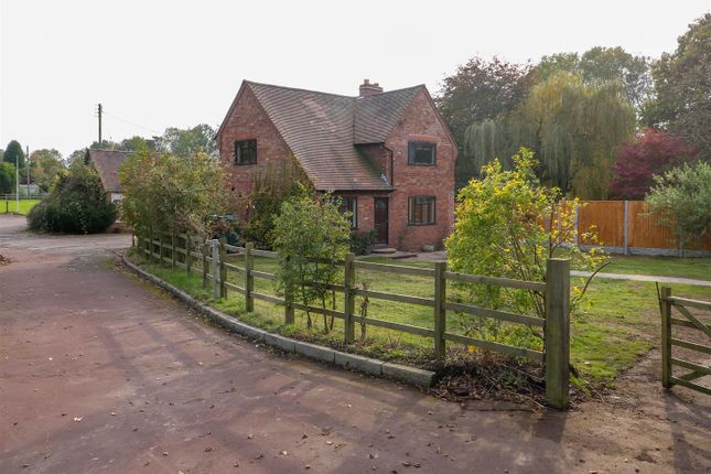Thumbnail Detached house to rent in London Road, Canwell, Sutton Coldfield