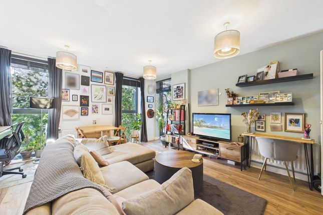 1-bed flat on 56, Isobel Place, London, £325,000