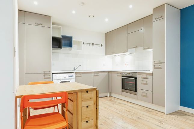 Thumbnail Flat for sale in 85 Canonbury Road, London