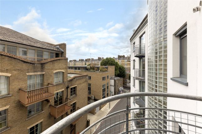 Flat for sale in The Triangle, 21 Three Oak Lane, London