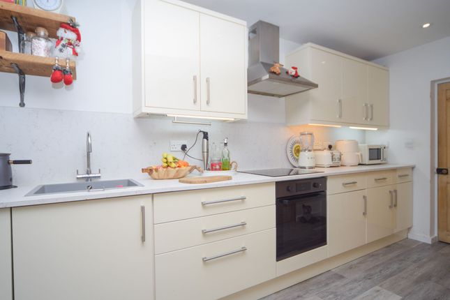 21 Sapley Road, Huntingdon photo 3