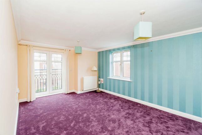 Flat for sale in Causton Gardens, Eastleigh