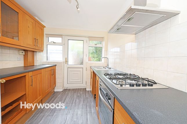 3 Redcar Road, Stoke-On-Trent photo 2