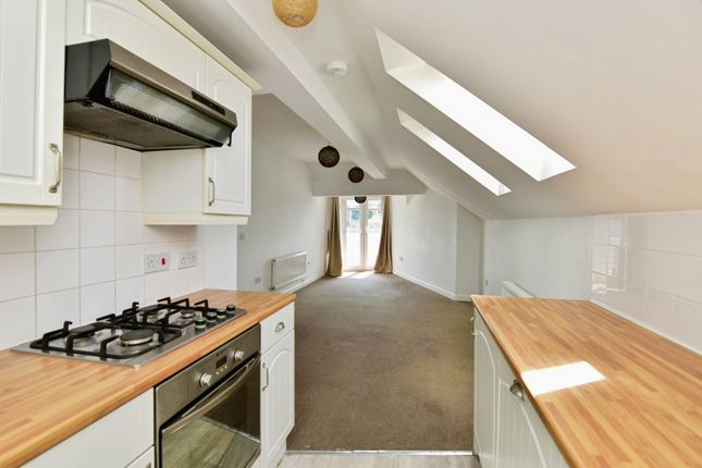 Flat 7 The Poplars, 37, Sandbach Road South, Stoke-on-Trent photo 3