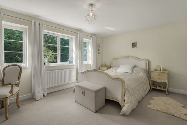 19, Northcroft, Cheltenham photo 5