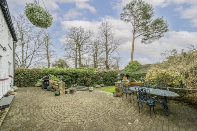 56 Elms Road, Harrow Weald, Harrow photo 3