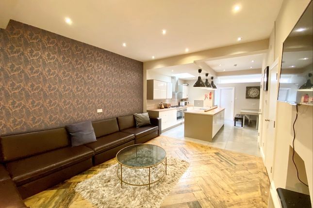 Contemporary Open-Plan Living Area With A Long Lea...