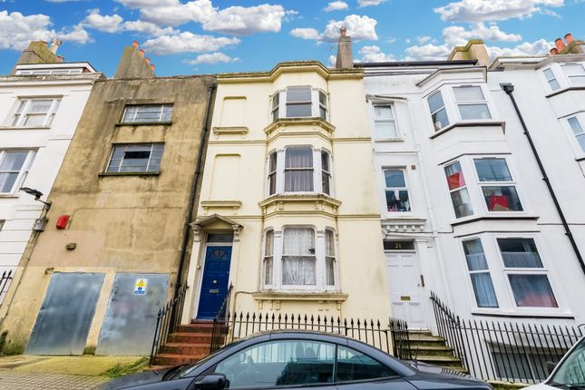 Thumbnail Flat to rent in Dorset Gardens, Brighton, East Sussex