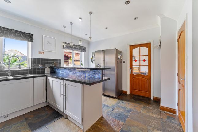11, Myrtleberry Mead, Weston-Super-Mare photo 4