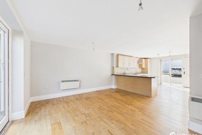3 Pednandrea Modern, Sea View Terrace, Redruth photo 4