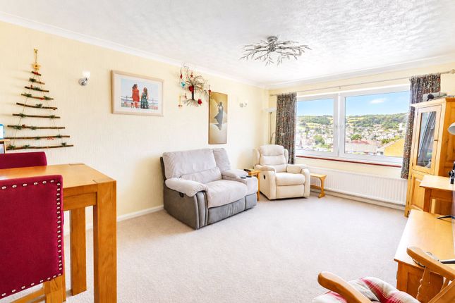 13, Cherfield, Minehead photo 3