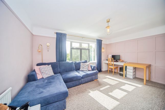 Flat 5, Hadley Court, Archers Road, SOUTHAMPTON photo 3
