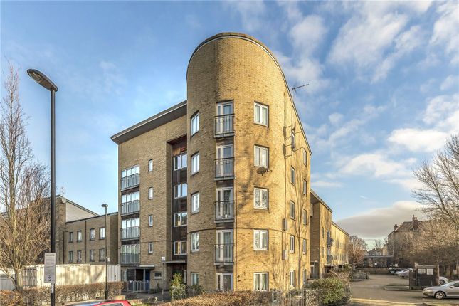 Thumbnail Flat for sale in Lanchester Way, New Cross