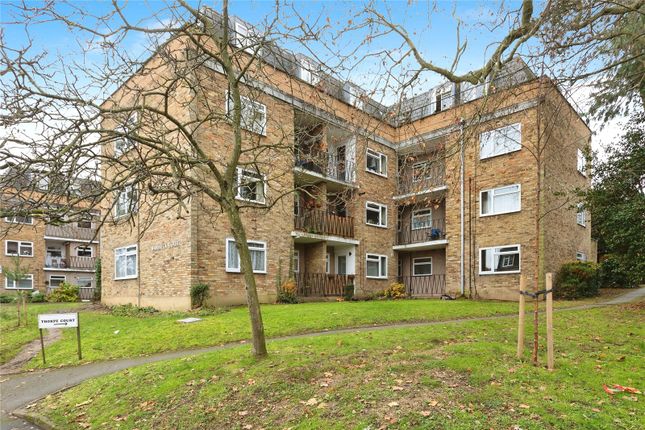 Flat for sale in Waverley Road, Enfield, Middlesex