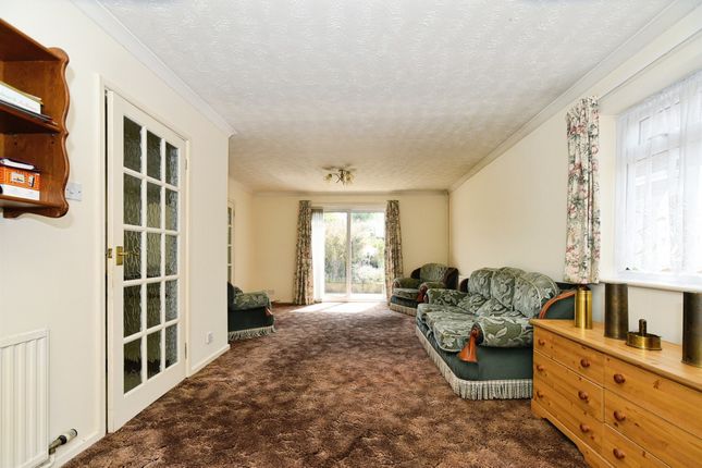 46, West View Crescent, Devizes photo 5