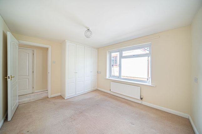 44 Carters Meadow, Andover photo 4
