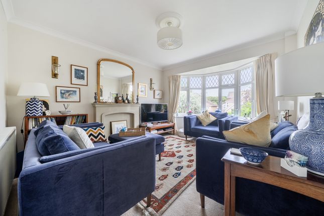 63 Roman Way, Bristol photo 2