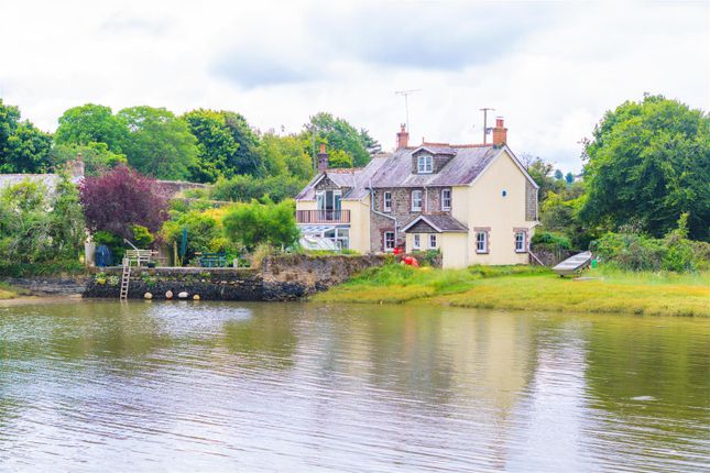 Parry_Key Cottage_Landulph_Outside_Tide In-18.Jpg