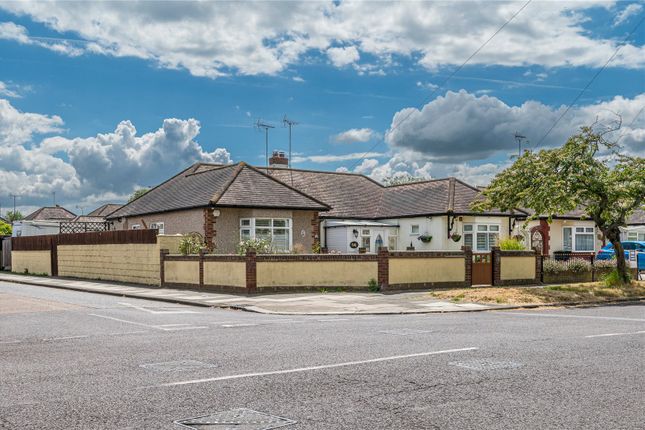 16, Oakengrange Drive, Essex photo 2