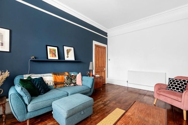 Flat for sale in Mayow Road, Forest Hill, London