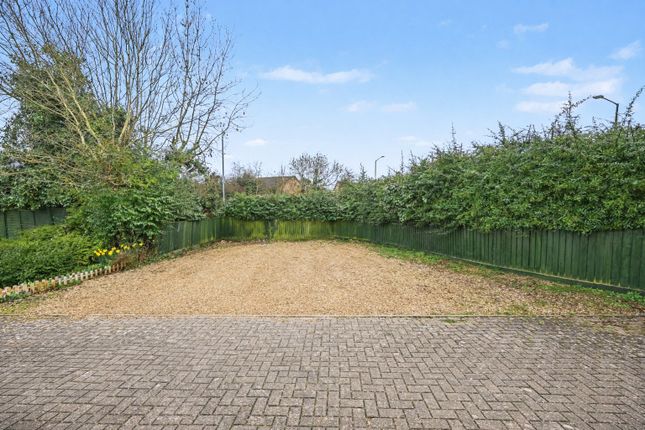 47, Campion Way, Rugby photo 2
