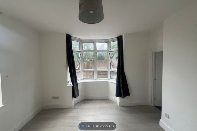 Bearwood Hill Road, Burton-On-Trent photo 4
