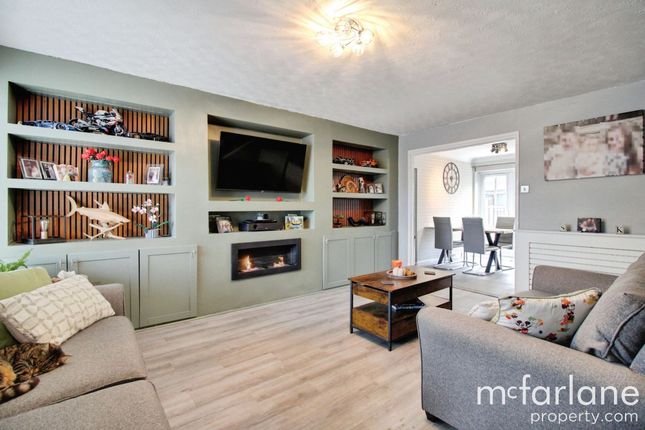 13 Austen Crescent, Swindon photo 2