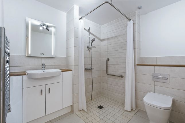 Thumbnail Flat to rent in Lowe House, Knebworth