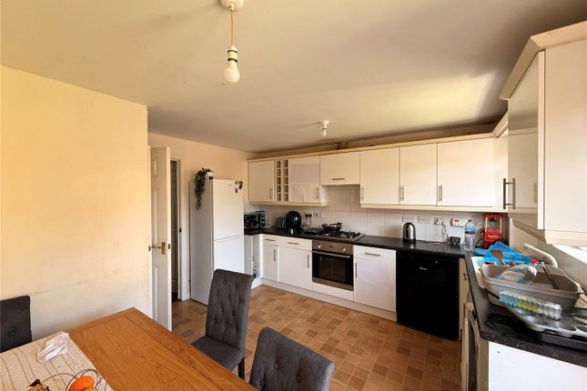 4, Richmond Gardens, Chesterfield photo 2