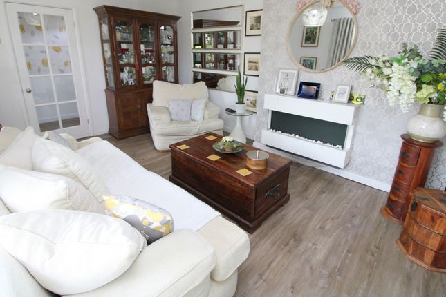 4, Tudor Grove, Kinmel Bay photo 4