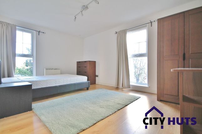 Flat to rent in Criterion Mews, London
