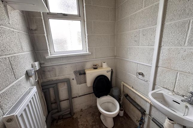 Utility + WC