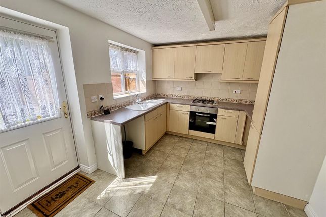 27, Jasmine Court, Peterborough photo 4