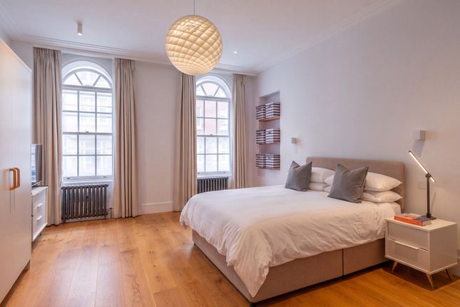 Flat 1C Stone House, 9 Weymouth Street, London photo 2