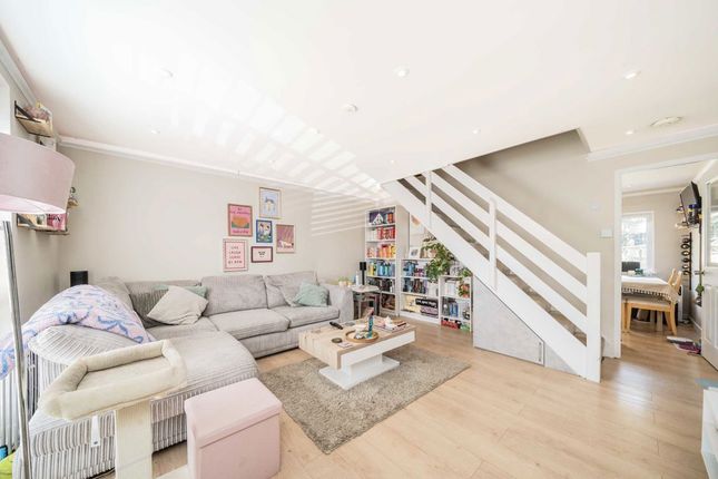 51, Shipwright Road, London photo 2