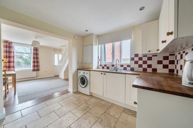 Providence Cottage,, Gordon Road, Newbury photo 3